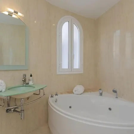 Athena With Private Heated Pool And Sea Views *