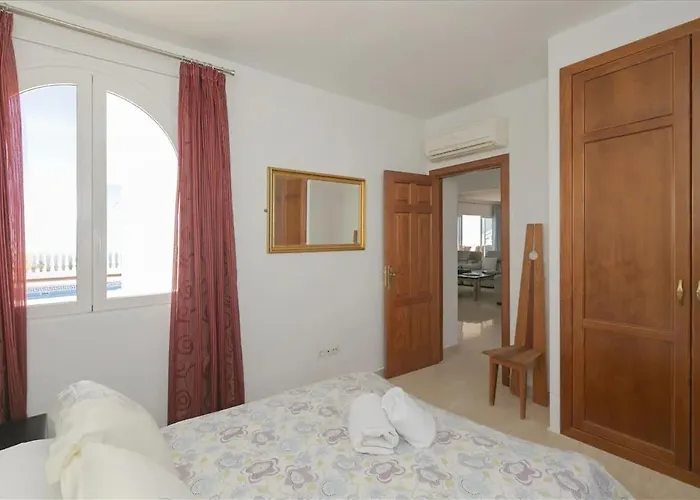 Athena With Private Heated Pool And Sea Views *