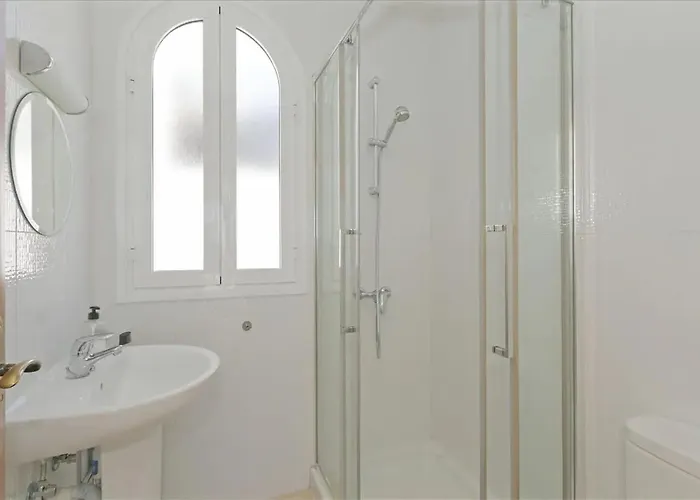 Villa Athena With Private Heated Pool And Sea Views