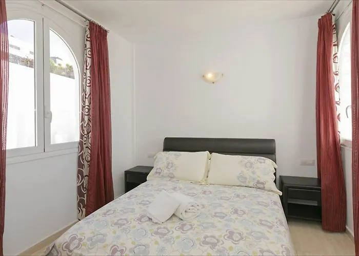 Athena With Private Heated Pool And Sea Views