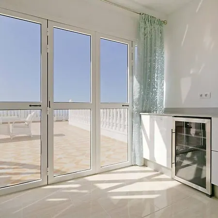 فيلة Athena With Private Heated Pool And Sea Views أذيخي