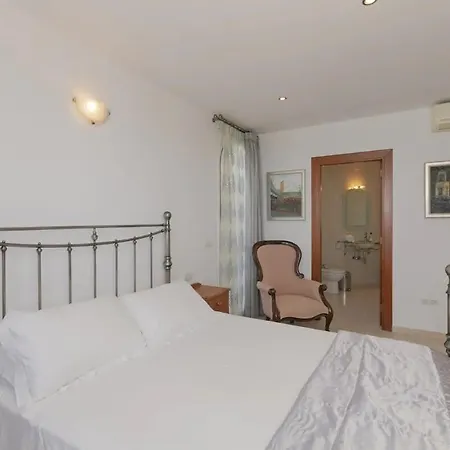 Athena With Private Heated Pool And Sea Views فيلة أذيخي