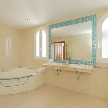 فيلة Athena With Private Heated Pool And Sea Views *