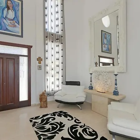 Athena With Private Heated Pool And Sea Views أذيخي